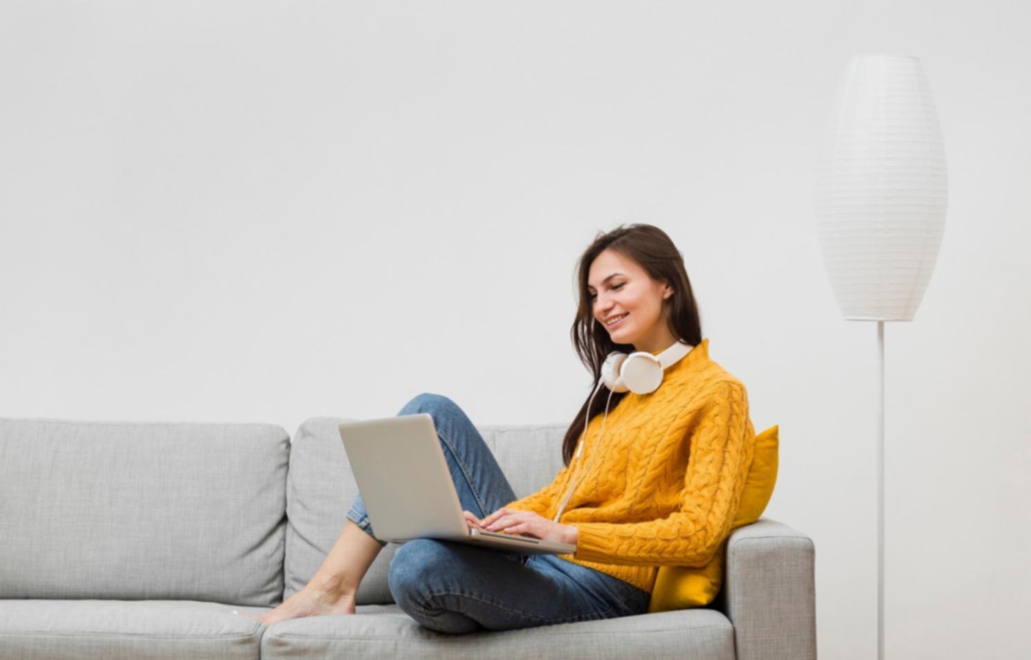 Analisis laporan keuangan dengan grafik dan data finansial